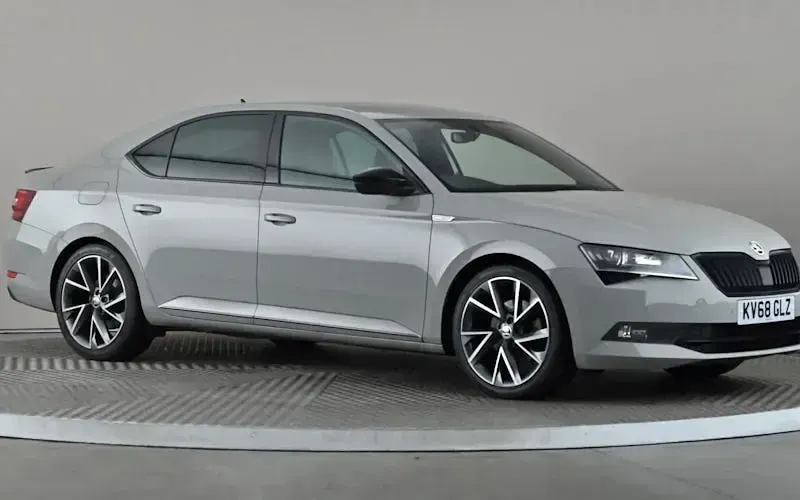 Used Skoda Superb SportLine 150 HP (110 kW) 2018 Hatchback