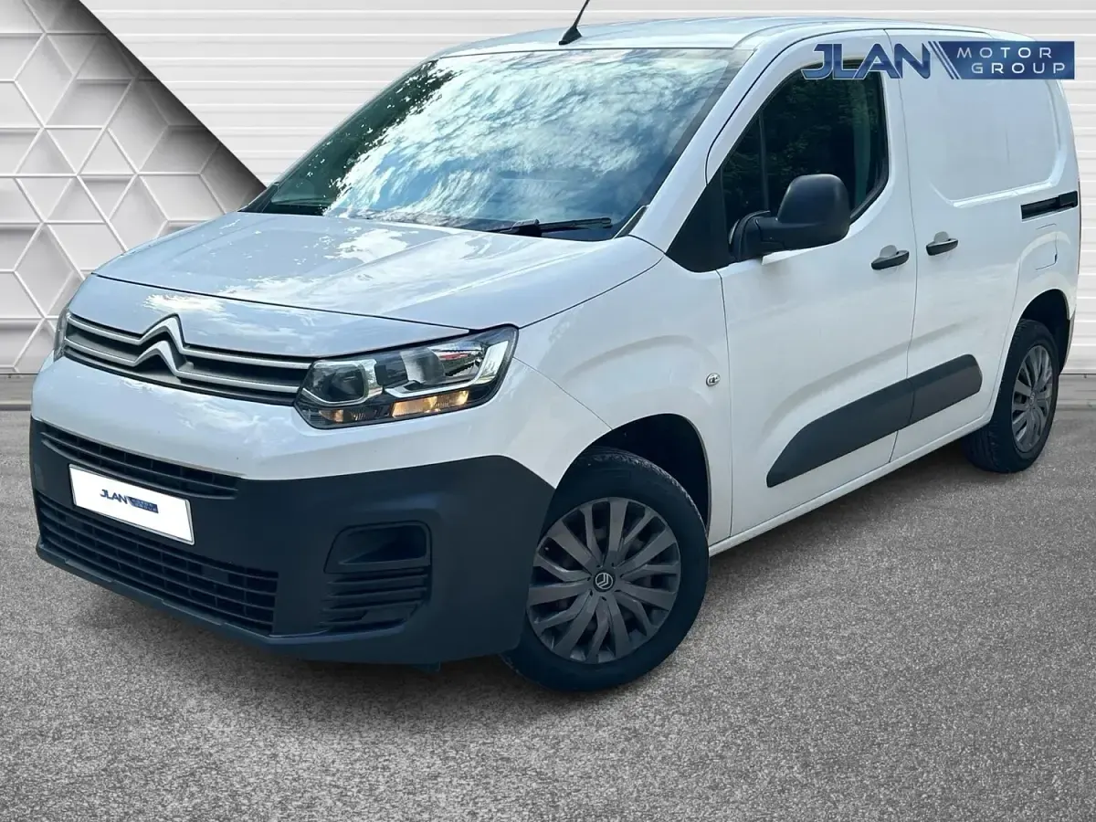 Used Citroën Berlingo 100 HP (73 kW) 2023 White MPV