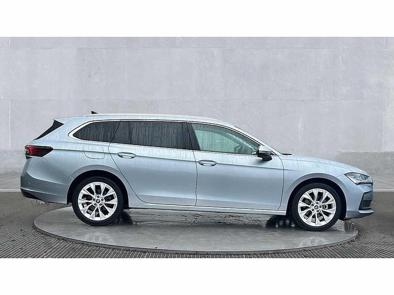 Used Skoda Superb SE L 147 HP (108 kW) 2025 Silver Estate