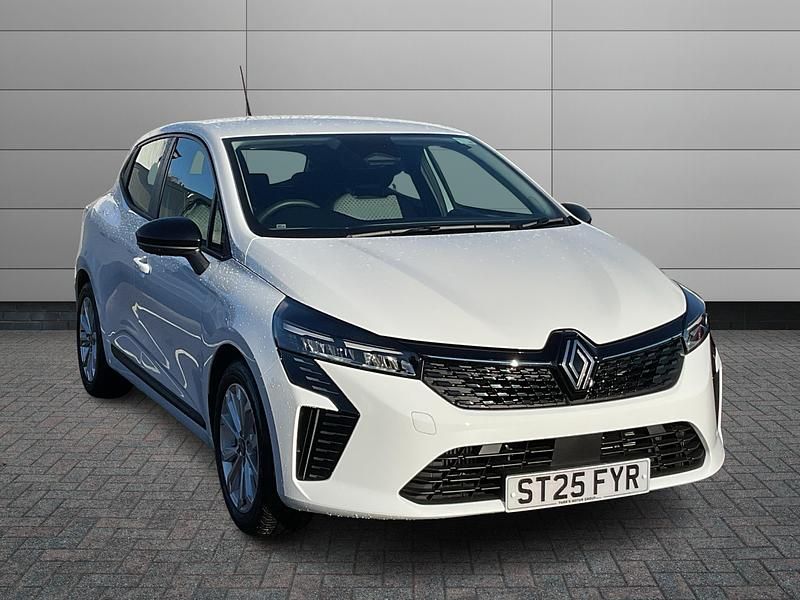 Used Renault Clio V Evolution 90 HP (66 kW) 2025 White  Hatchback