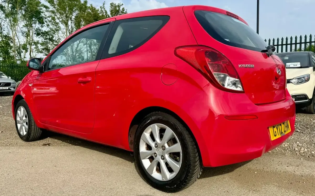 Used Hyundai i20 Active 2012 Red Hatchback