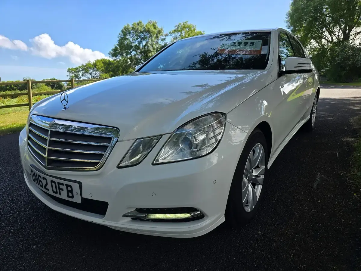 Used Mercedes E220 SE 2012 White Sedan
