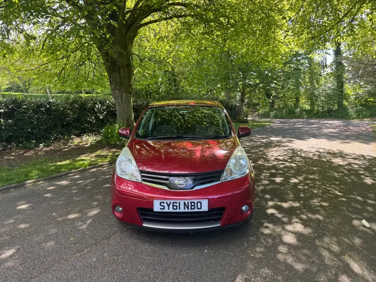 Używany Nissan Note N-TEC 2011 Czerwony Hatchback