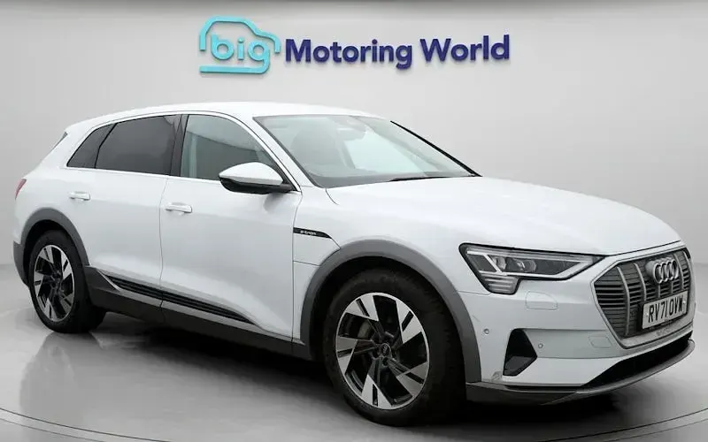 Używany Audi e-tron Sport 230 kW (313 KM) 2021 SUV