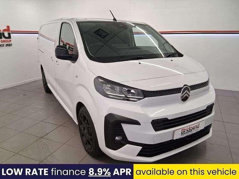 White Used 2024 Citroën Dispatch MPV | £18,299 (Fair price) - Image 1/4