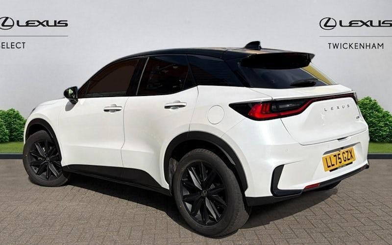 Used Lexus LBX 136 HP (100 kW) 2026 SUV