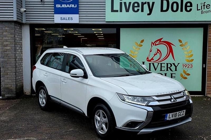 Used Mitsubishi Outlander 2018 White SUV