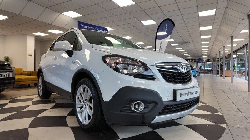 White Used 2016 Vauxhall Mokka SUV | £4,995 (Good price) - Image 1/4