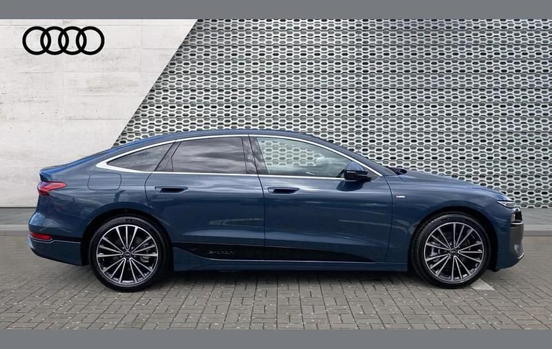 New Audi A6 e-tron S-Line 210 kW (286 HP) 2026 Blue Hatchback