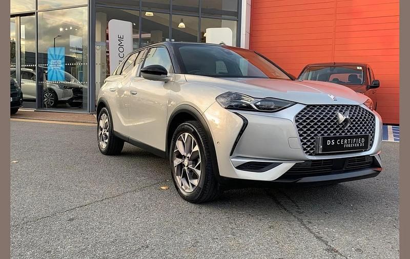 White Used 2021 DS Automobiles DS3 Crossback E-Tense Ultra Prestige SUV | £12,995 (A bit pricey) - Image 1/4