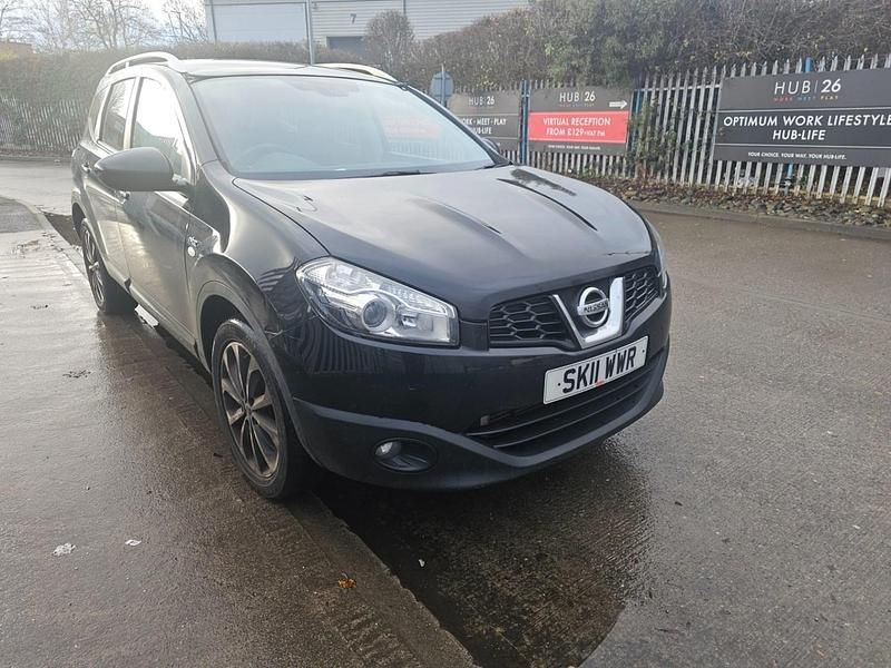 Black Used 2011 Nissan Qashqai +2 N-TEC SUV | £2,990 (Fair price) - Image 1/4
