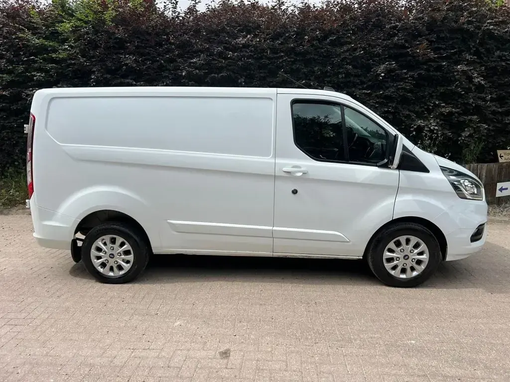 Used Ford Transit Custom Limited 2021 White Van