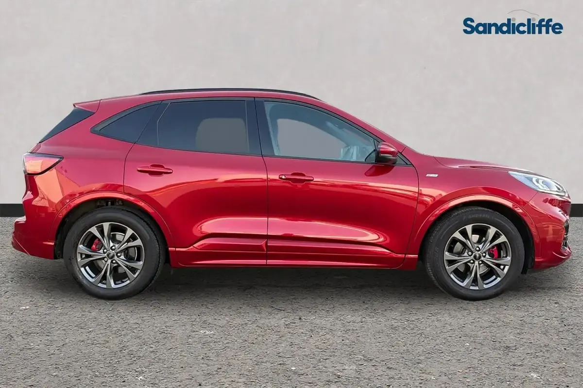 Used Ford Kuga ST-Line 150 HP (110 kW) 2022 Red SUV