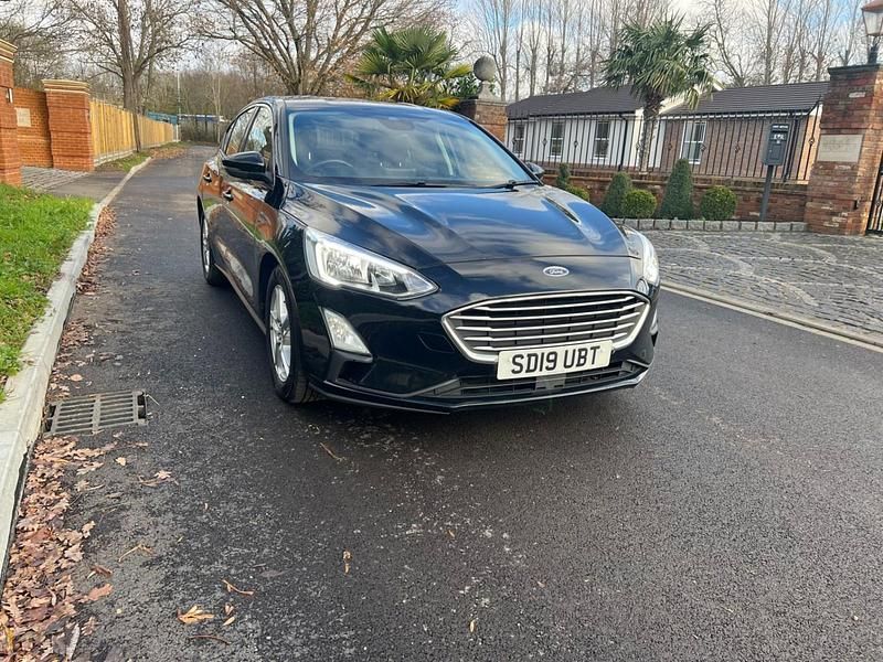 Usado Ford Focus Zetec 120 HP (88 kW) 2019 Preto Citadino