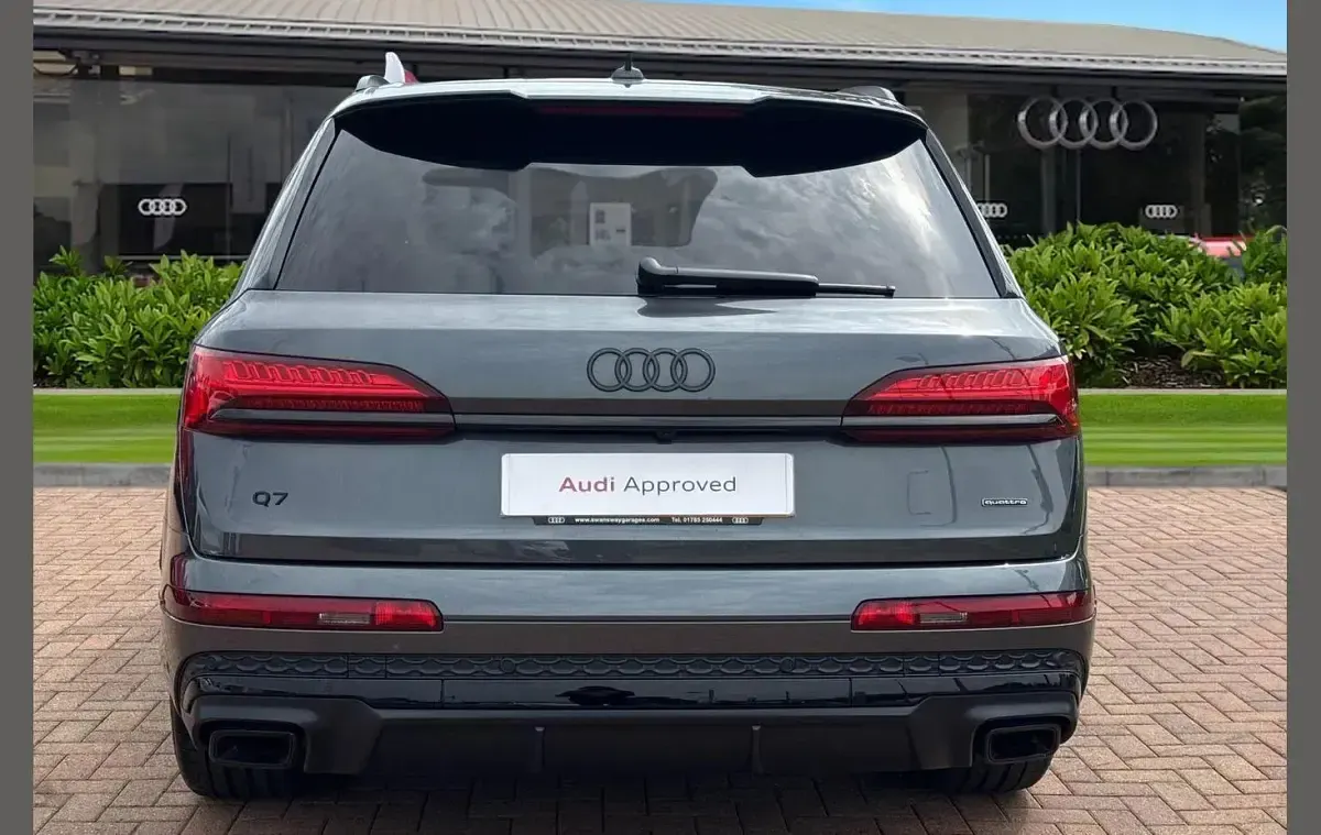 Used Audi Q7 Black Edition 394 HP (289 kW) 2025 Grey SUV