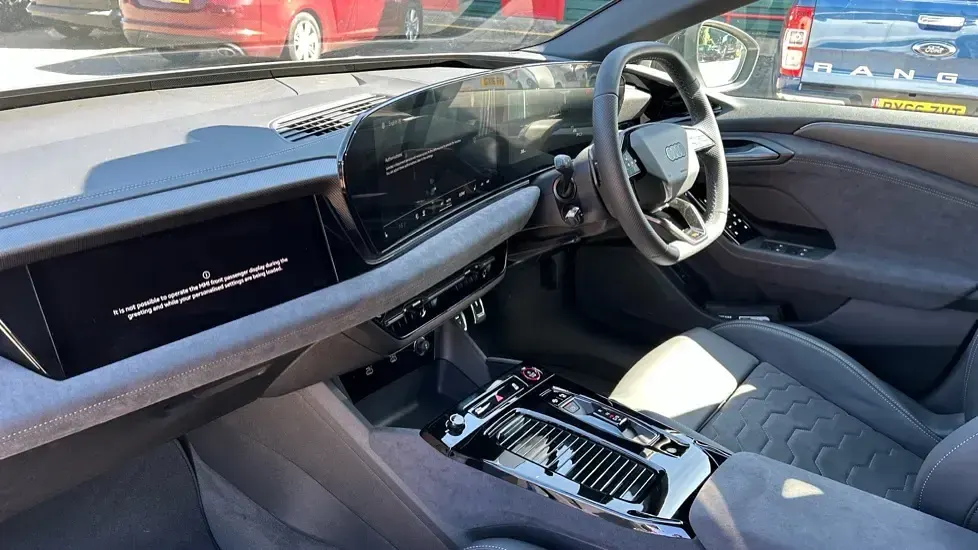 New Audi A6 e-tron Performance 269 kW (367 HP) 2025 White Estate