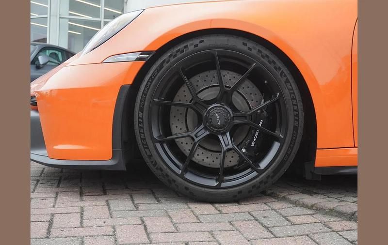 Used Porsche 911 GT3 502 HP (369 kW) 2021 Orange Coupe