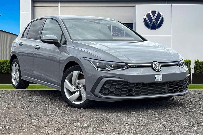 Grey New 2025 VW Golf VIII GTE Hatchback | £29,990 (Fair price) - Image 1/4