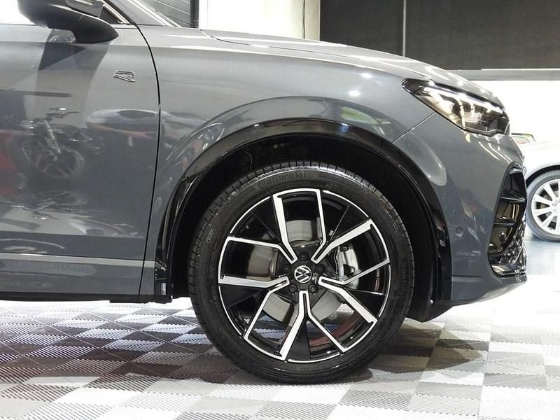 Used VW Tiguan R-line 150 HP (110 kW) 2025 Grey SUV