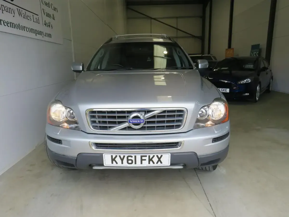 Usado Volvo XC90 SE 200 CV (147 kW) 2012 Plateado SUV