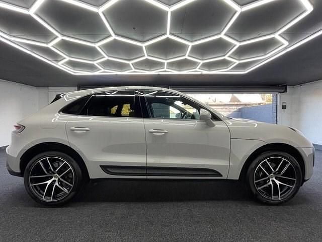 Usado Porsche Macan 265 HP (194 kW) 2023 Cinzento SUV