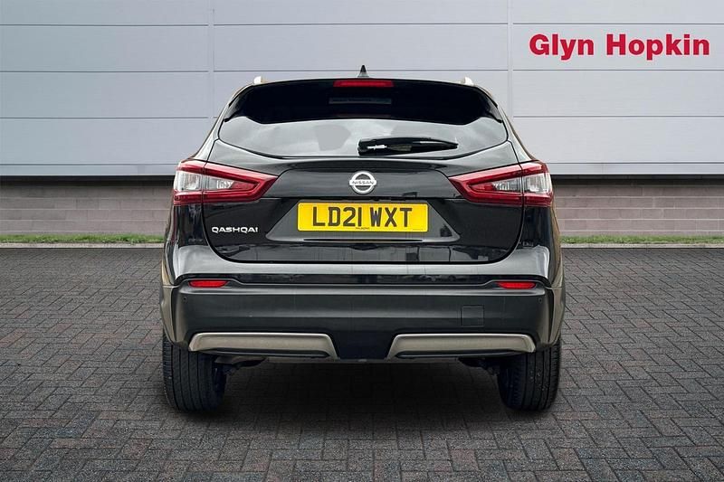 Used Nissan Qashqai N-Connecta 2021 Black SUV