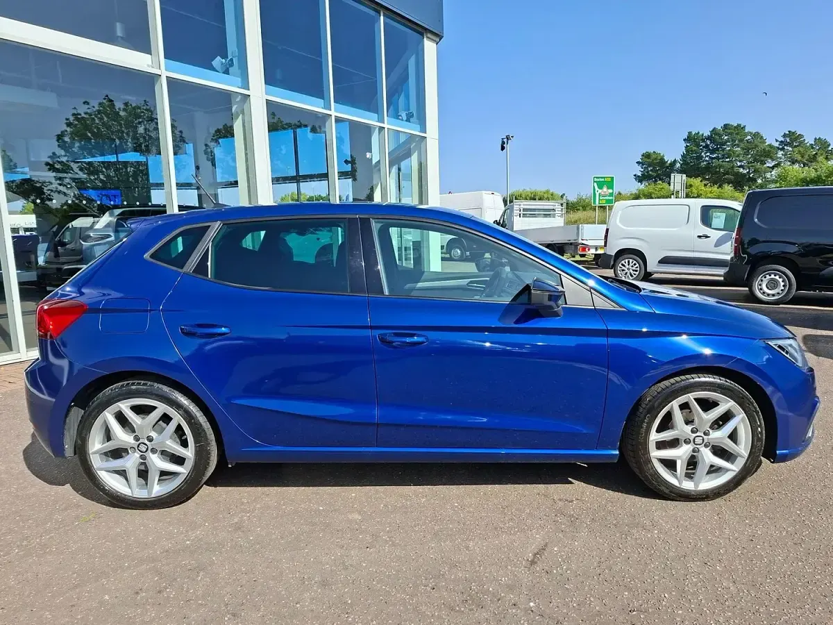 Used Seat Ibiza FR 95 HP (69 kW) 2019 Blue Hatchback