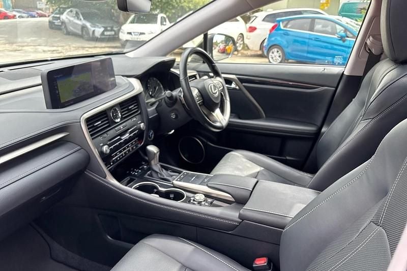 Image 2/4