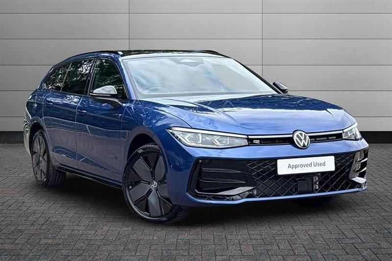 Reef blue with black roof New 2025 VW Passat R-line | £42,095 (Fair price) - Image 1/4