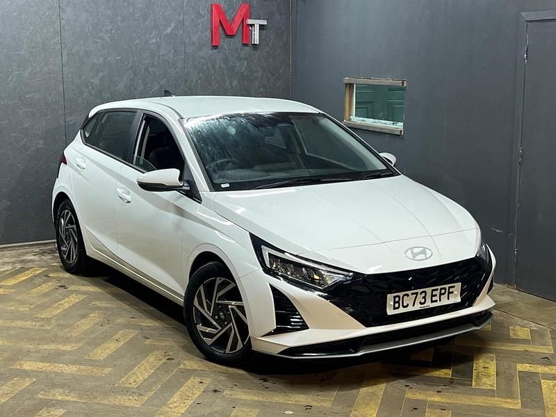 White Used 2024 Hyundai i20 Advanced Hatchback | £9,490 - Image 1/4