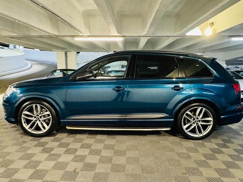 Used Audi Q7 Black Edition 2019 Blue SUV