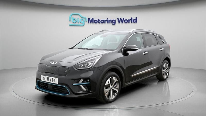 Used Kia e-Niro Plus 147 kW (201 HP) 2022 Black SUV