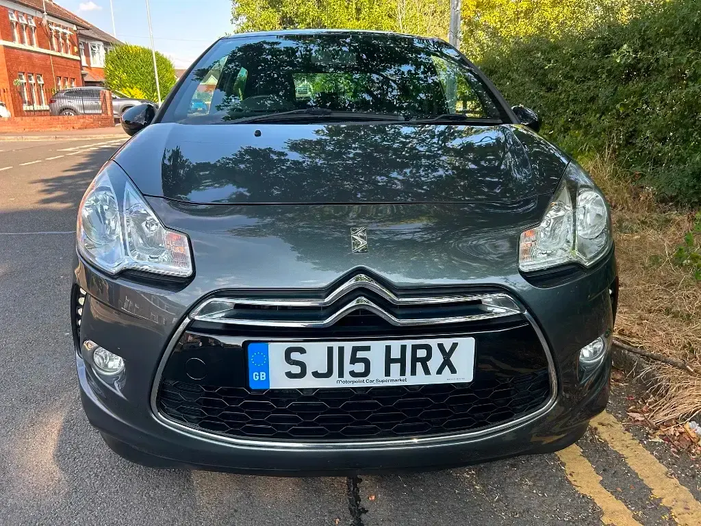 Used Citroën DS3 90 HP (66 kW) 2015 Grey Hatchback