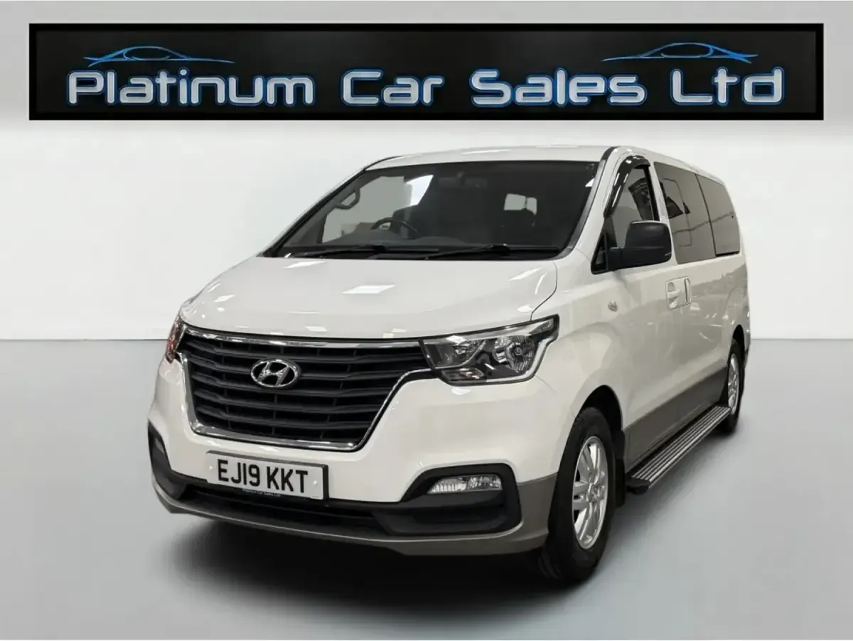 Used Hyundai I800 SE 136 HP (100 kW) 2019 White MPV