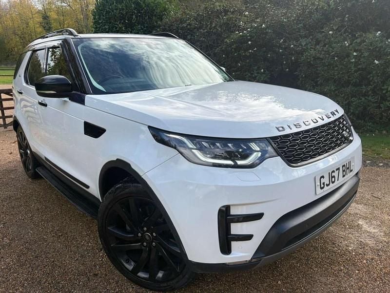 White Used 2017 Land Rover Discovery 5 SE SUV | £20,444 (Good price) - Image 1/3