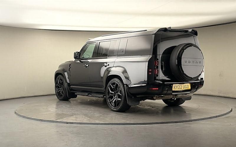 Used Land Rover Defender HSE 300 HP (220 kW) 2024 SUV