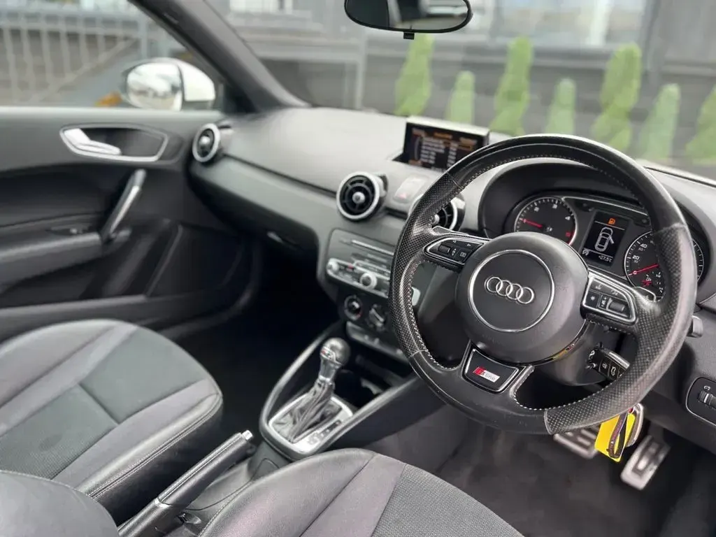 Used Audi A1 S-Line 116 HP (85 kW) 2015 White Hatchback