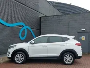 Usado Hyundai Tucson SE 132 HP (97 kW) 2020 Branco SUV