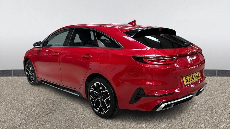 Used Kia ProCeed GT-Line 157 HP (115 kW) 2024 Red Estate