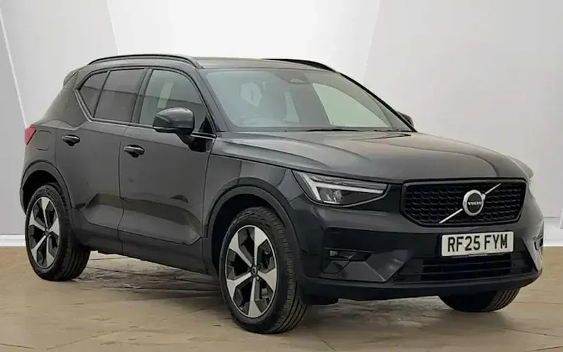 Used Volvo XC40 Plus 197 HP (144 kW) 2027 SUV