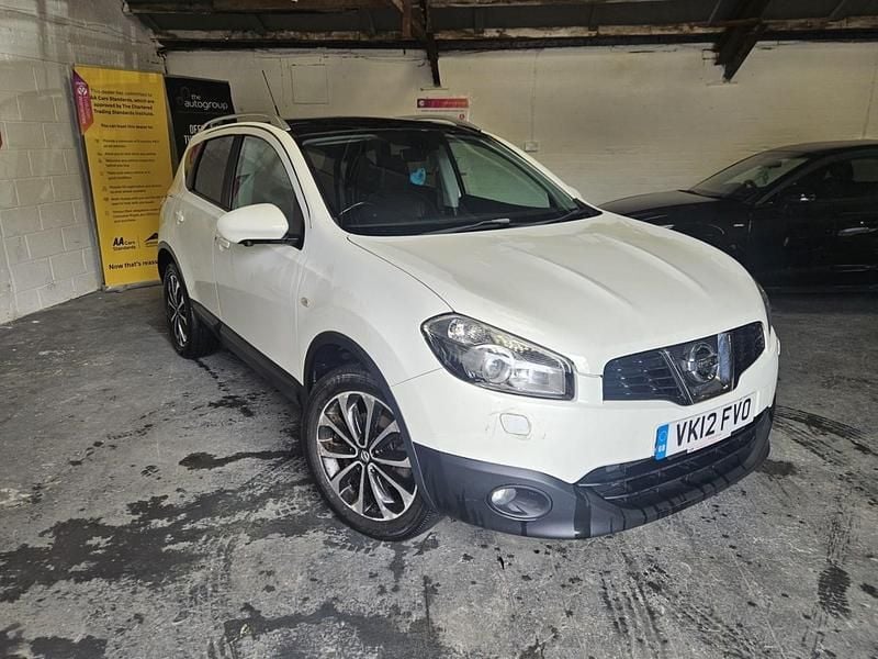 Used Nissan Qashqai Tekna 2012 White SUV
