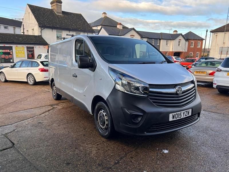 Grey Used 2015 Vauxhall Vivaro MPV | £4,995 (Good price) - Image 1/4