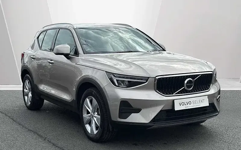 Used Volvo XC40 Core 163 HP (119 kW) 2026 SUV