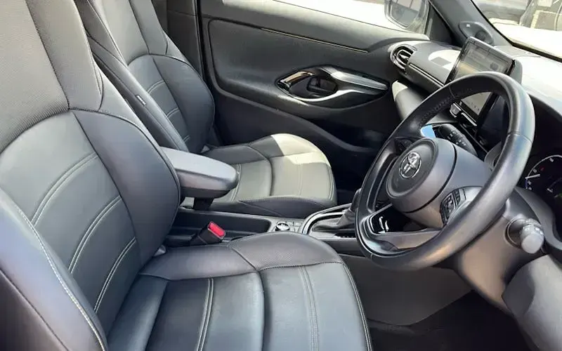Used Toyota Yaris Cross Edition 116 HP (85 kW) 2022 Silver SUV