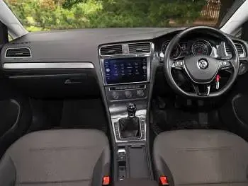Used VW Golf VII SE 110 HP (80 kW) 2018 Silver Hatchback