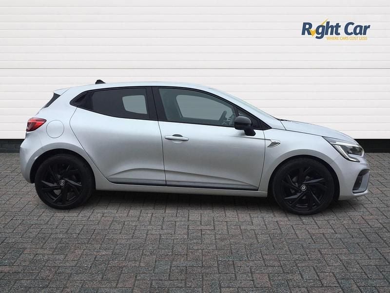 Used Renault Clio V RS Line 90 HP (66 kW) 2023 Silver Hatchback