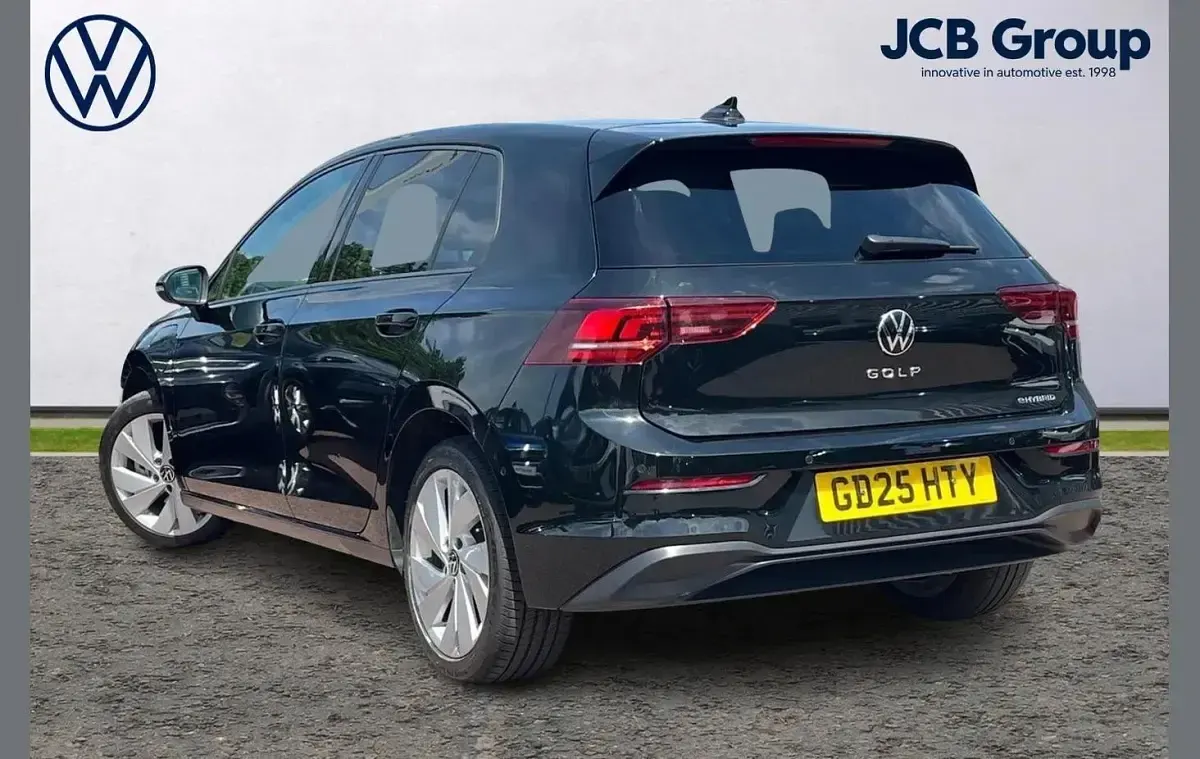 Used VW Golf VIII Match 204 HP (150 kW) 2025 Black Hatchback
