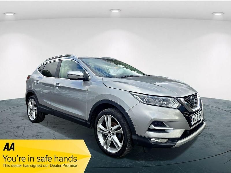 Silver Used 2019 Nissan Qashqai N-Motion SUV | £8,295 (Fair price) - Image 1/3
