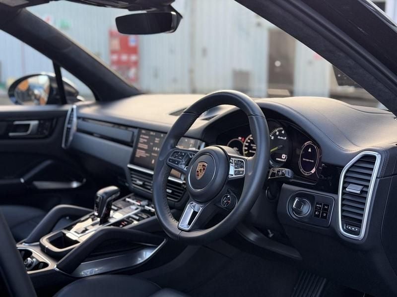 Usado Porsche Cayenne Turbo S 2021 Preto SUV