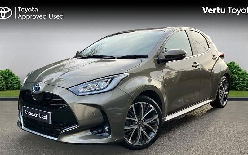 Used Toyota Yaris Hybrid 116 HP (85 kW) 2025 Hatchback